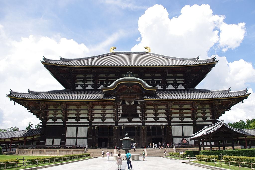 Nara Todaiji Golden Hall https://huglero.com